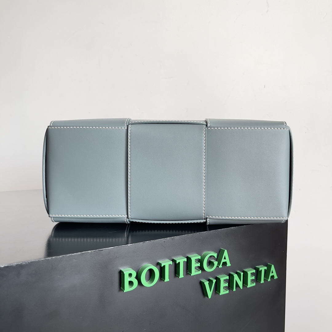 Bottega Veneta Shopping Bags